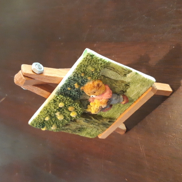 Bear Apple Picking Miniature Easel - Picture 4 of 4